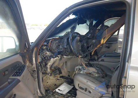 2003 Chevrolet Suburban 1500 Lt from USA, damaged, VIN 1GNFK16Z23J188039